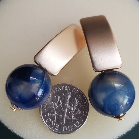 Patchington‎ Iridescent Bead Drop Earrings Matte Gold Tone Navy Beads Drop NWT - Picture 3 of 7